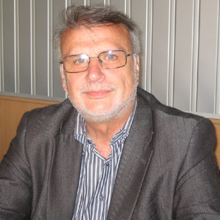 ivo-ureport-bg_700x700_crop_478b24840a