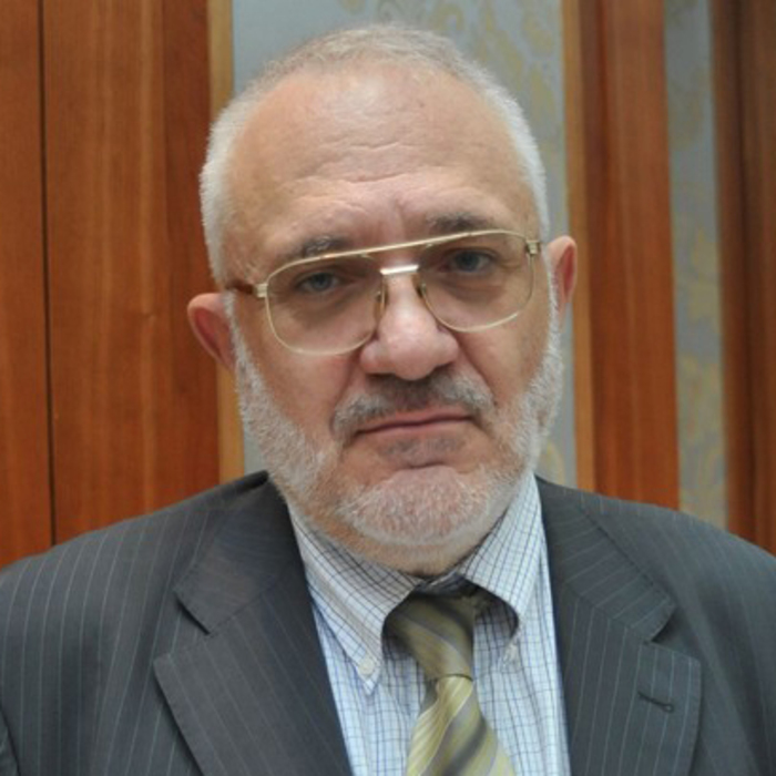 ant-slavinski_700x700_crop_478b24840a